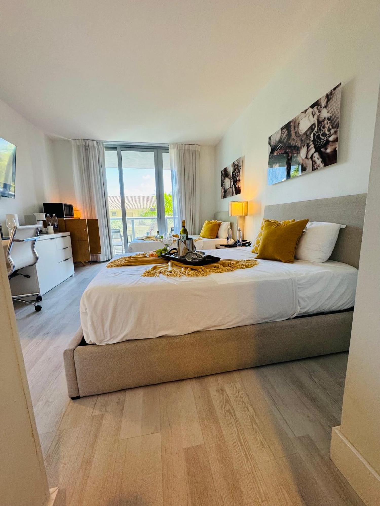 Beachwalk Resort & Condos Hallandale Beach Ngoại thất bức ảnh