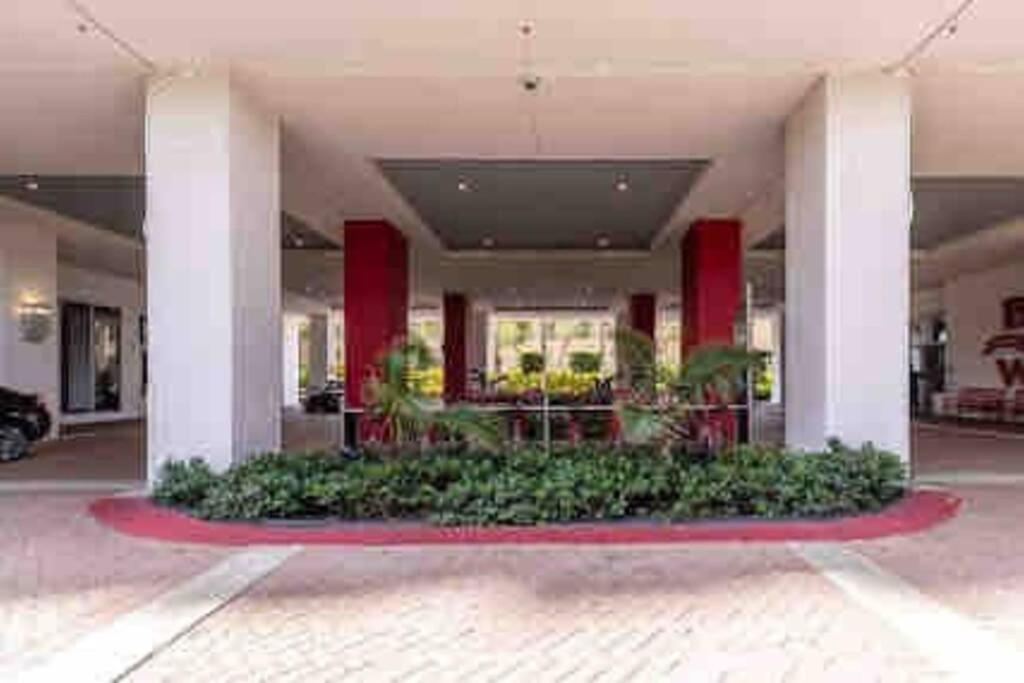 Beachwalk Resort & Condos Hallandale Beach Ngoại thất bức ảnh